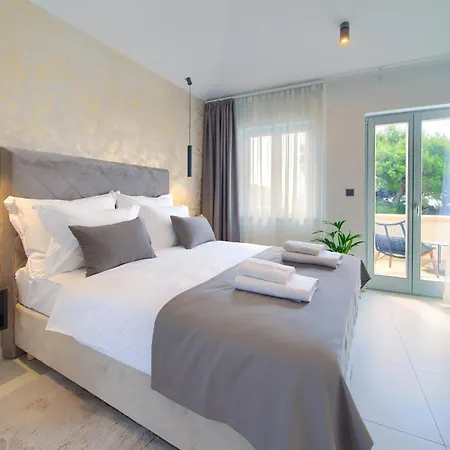 Portella Couette-café 4*