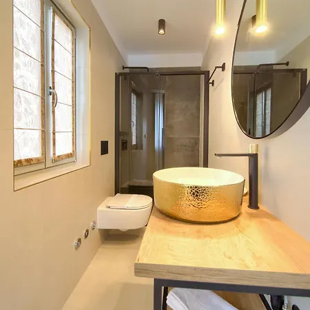 Portella 4*