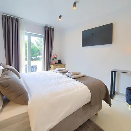 Bed & Breakfast Portella Krk Town