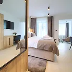 Portella 4*