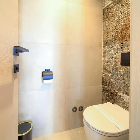 Portella Bed & Breakfast 4*
