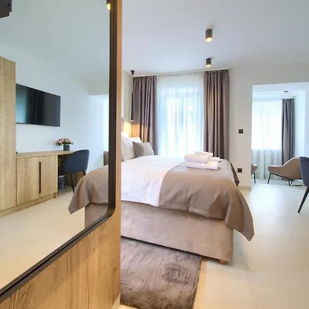 Portella 4*
