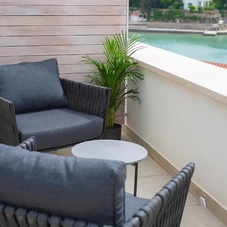 Bed & Breakfast Portella 4*