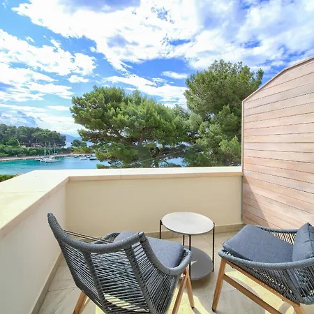 Portella Bed & Breakfast 4*
