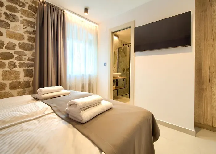 Portella Bed & Breakfast 4*