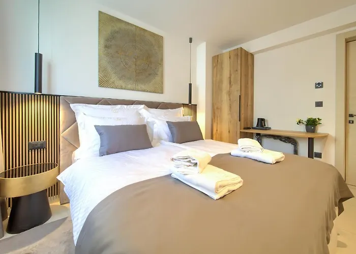 Bed & Breakfast Portella 4*