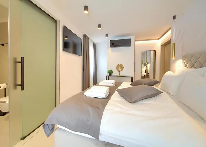 Portella Bed & Breakfast 4*