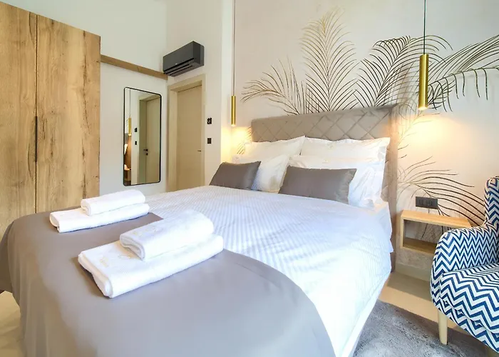 Portella Bed & Breakfast 4*